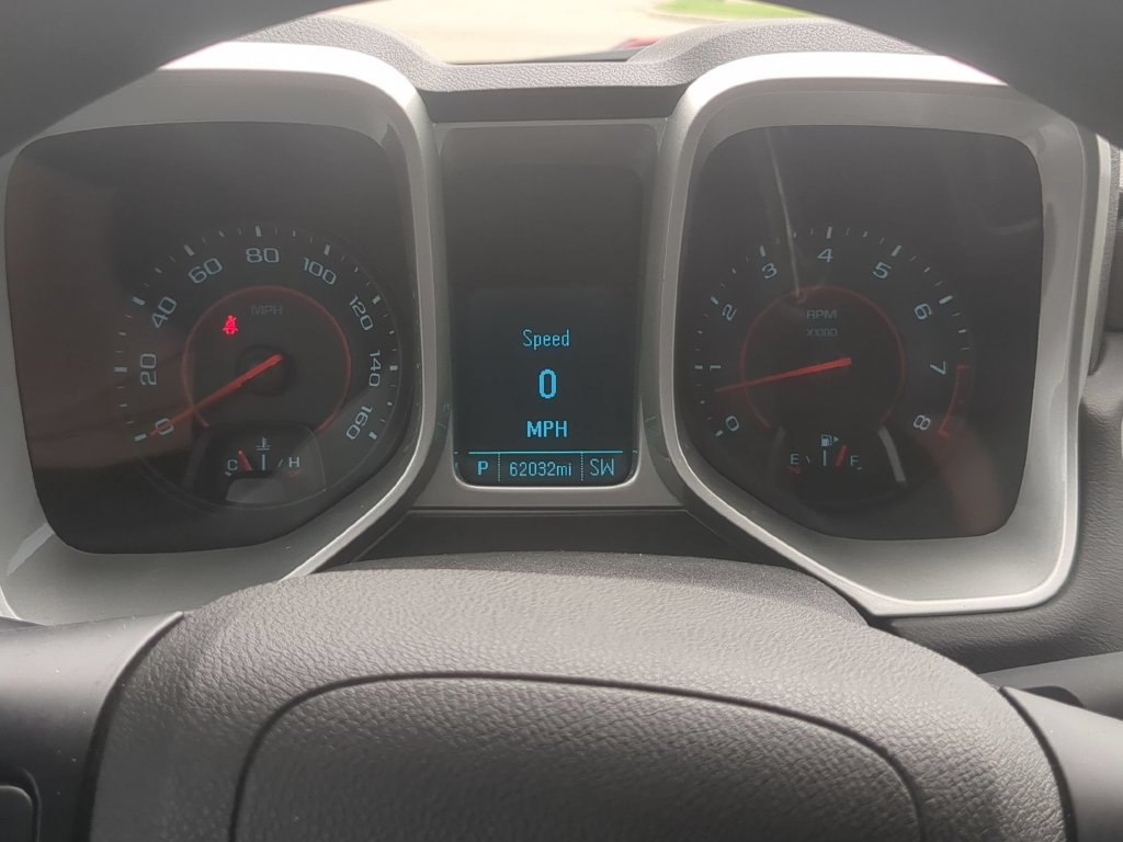 Used 2014 Chevrolet Camaro LS RWD image 17
