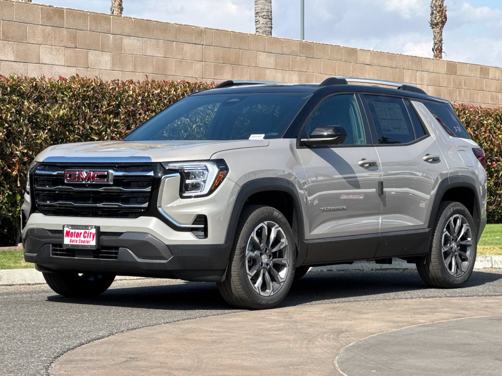 New 2026 GMC Terrain Elevation w/ Elevation Premium Package FWD image 8