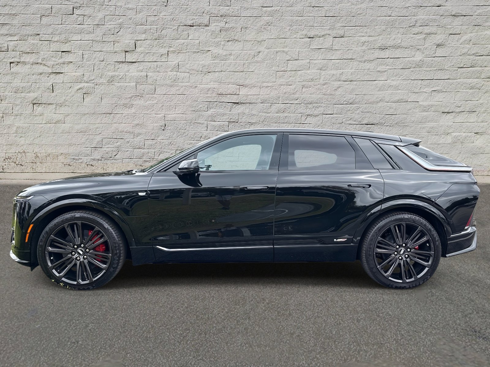 New 2026 Cadillac Lyriq V w/ LPO, Floor Liner Package image 8