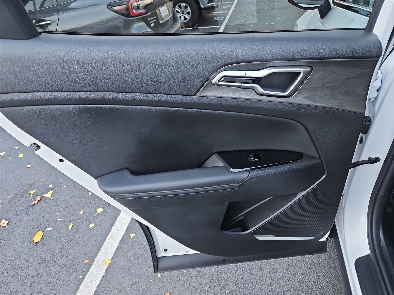 Used 2025 Kia Sportage X-Line image 25