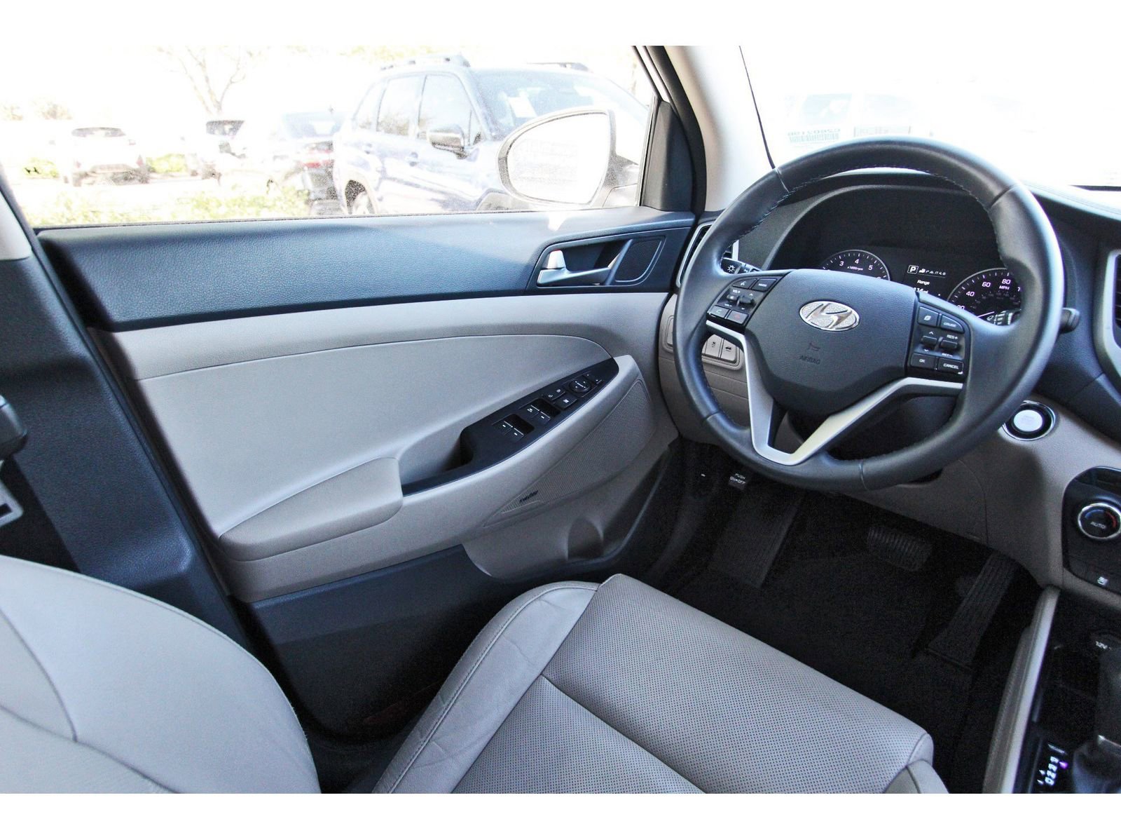 Used 2017 Hyundai Tucson Limited w/ Limited Ultimate Package 03 image 8