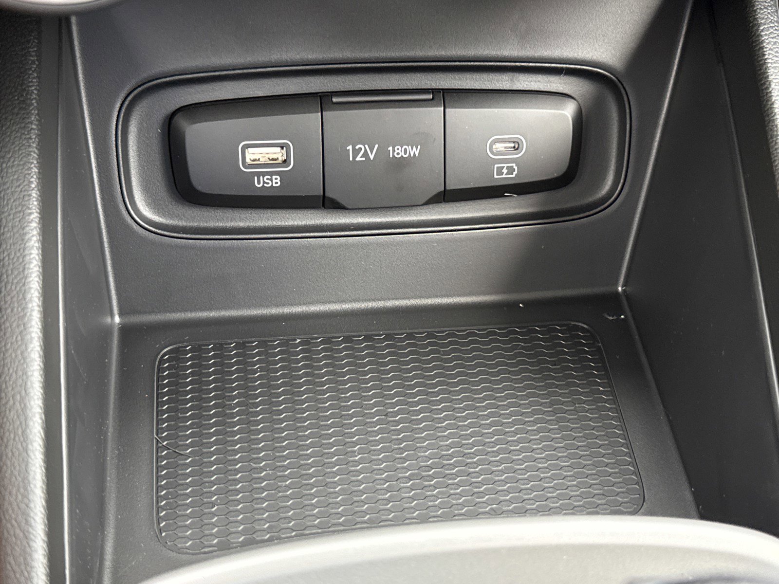 New 2026 Hyundai Venue SE image 22