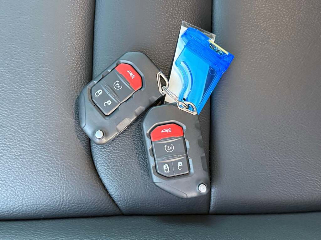 New 2025 Jeep Gladiator Sport image 29