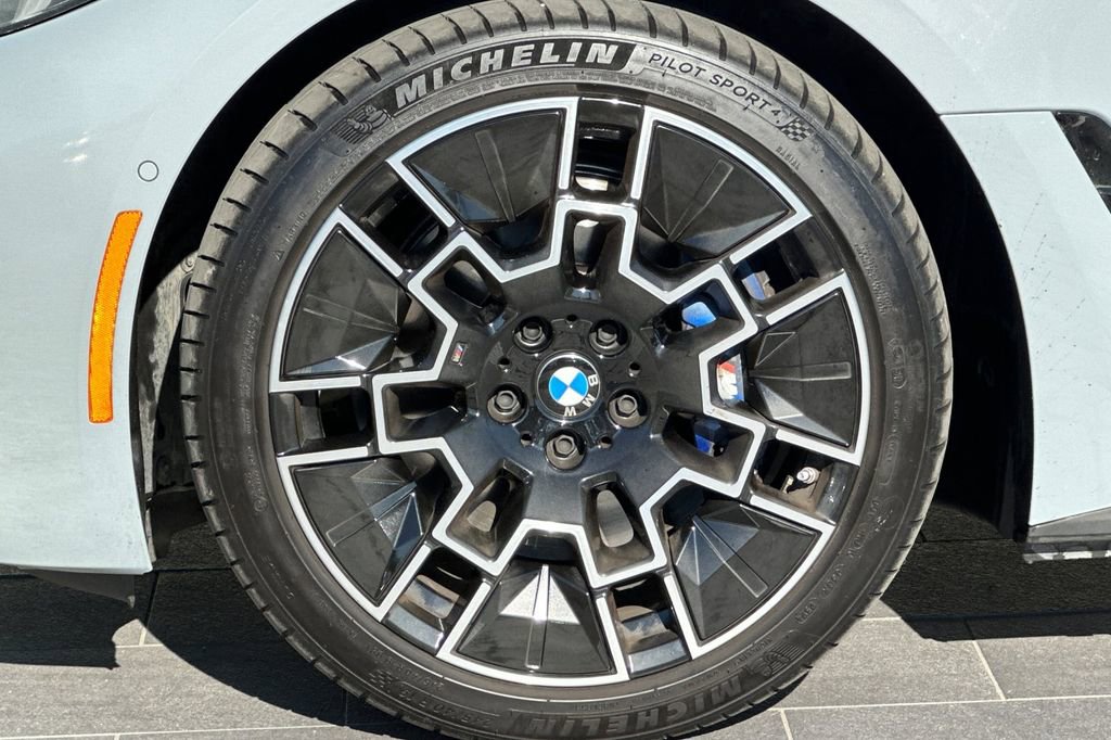 Used 2025 BMW i4 eDrive40 w/ M Sport Package RWD image 32