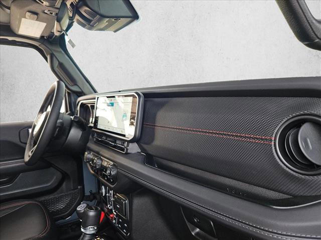Used 2025 Jeep Gladiator Rubicon w/ Convenience Group image 23