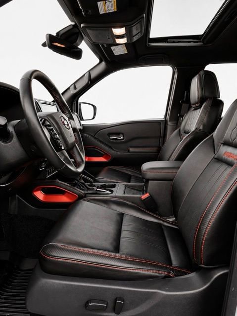 Used 2023 Nissan Frontier PRO-4X w/ Pro-4X Premium Package AWD/4WD image 13