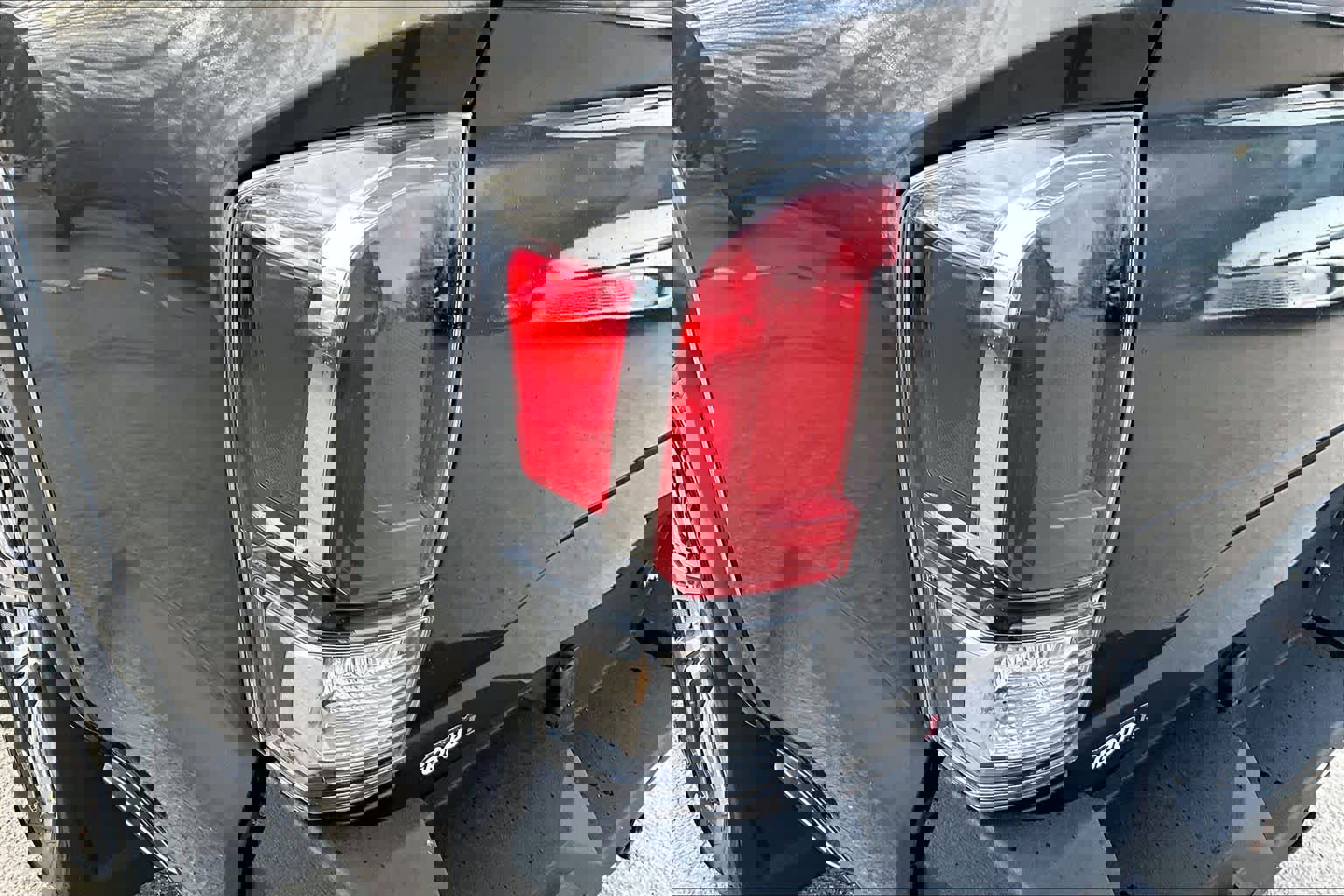 Used 2023 Toyota Tacoma Limited image 27