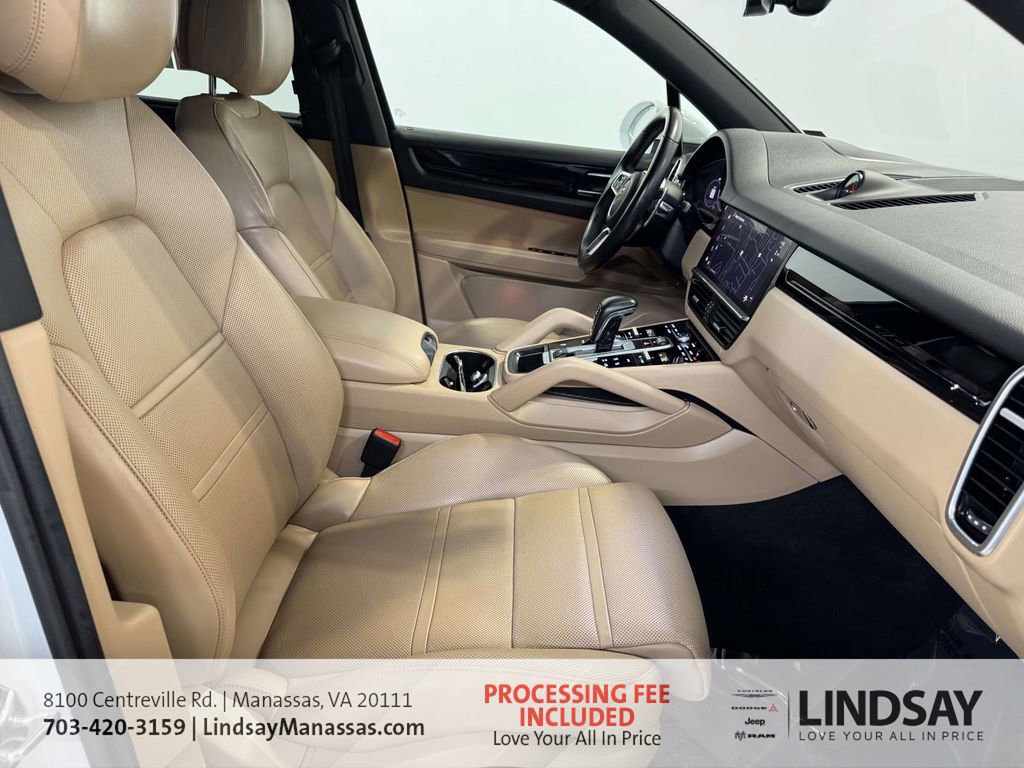 Used 2023 Porsche Cayenne Platinum Edition AWD/4WD image 13