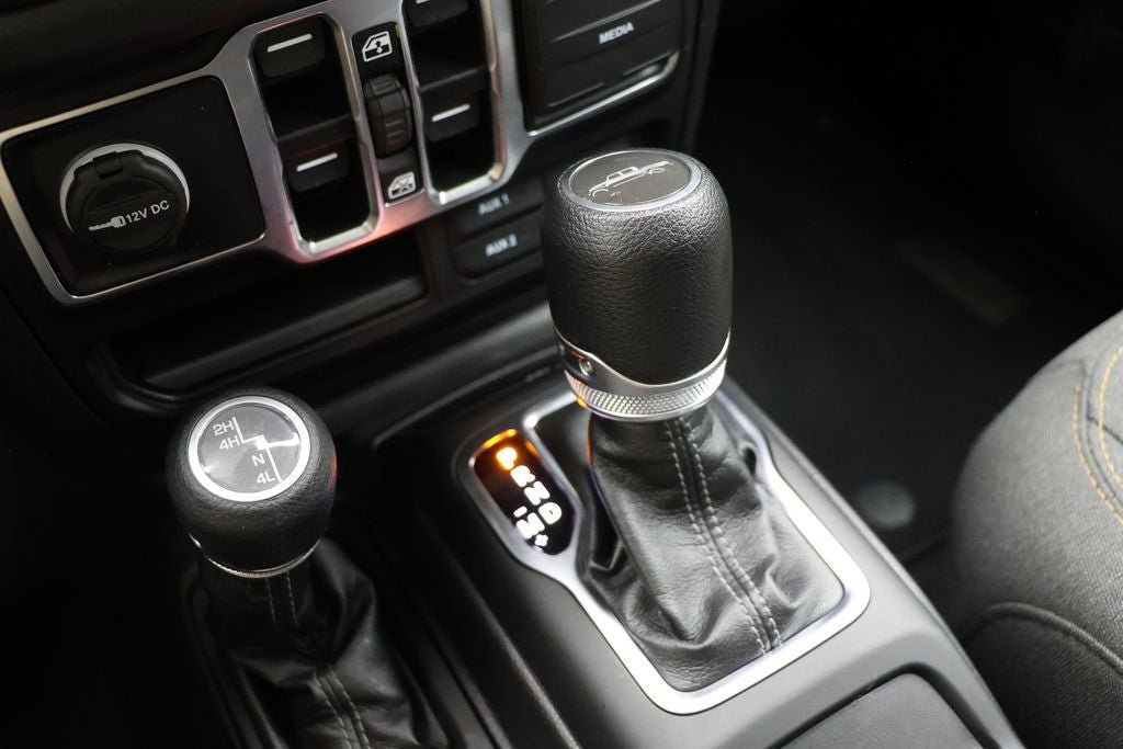 Used 2024 Jeep Gladiator Sport AWD/4WD image 24