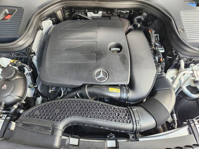 Used 2021 Mercedes-Benz GLC 300 image 23