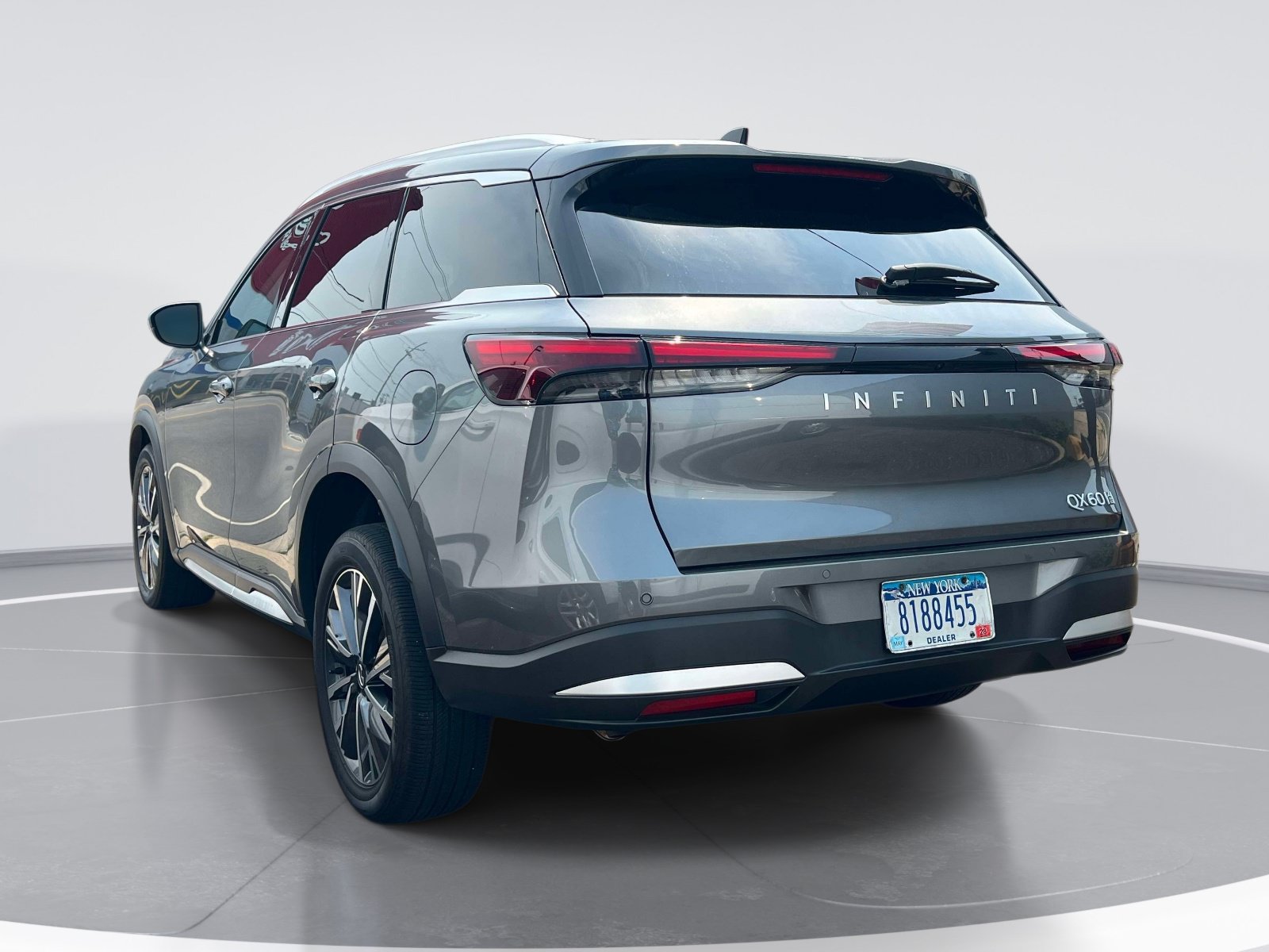 Used 2026 INFINITI QX60 Luxe AWD/4WD image 4