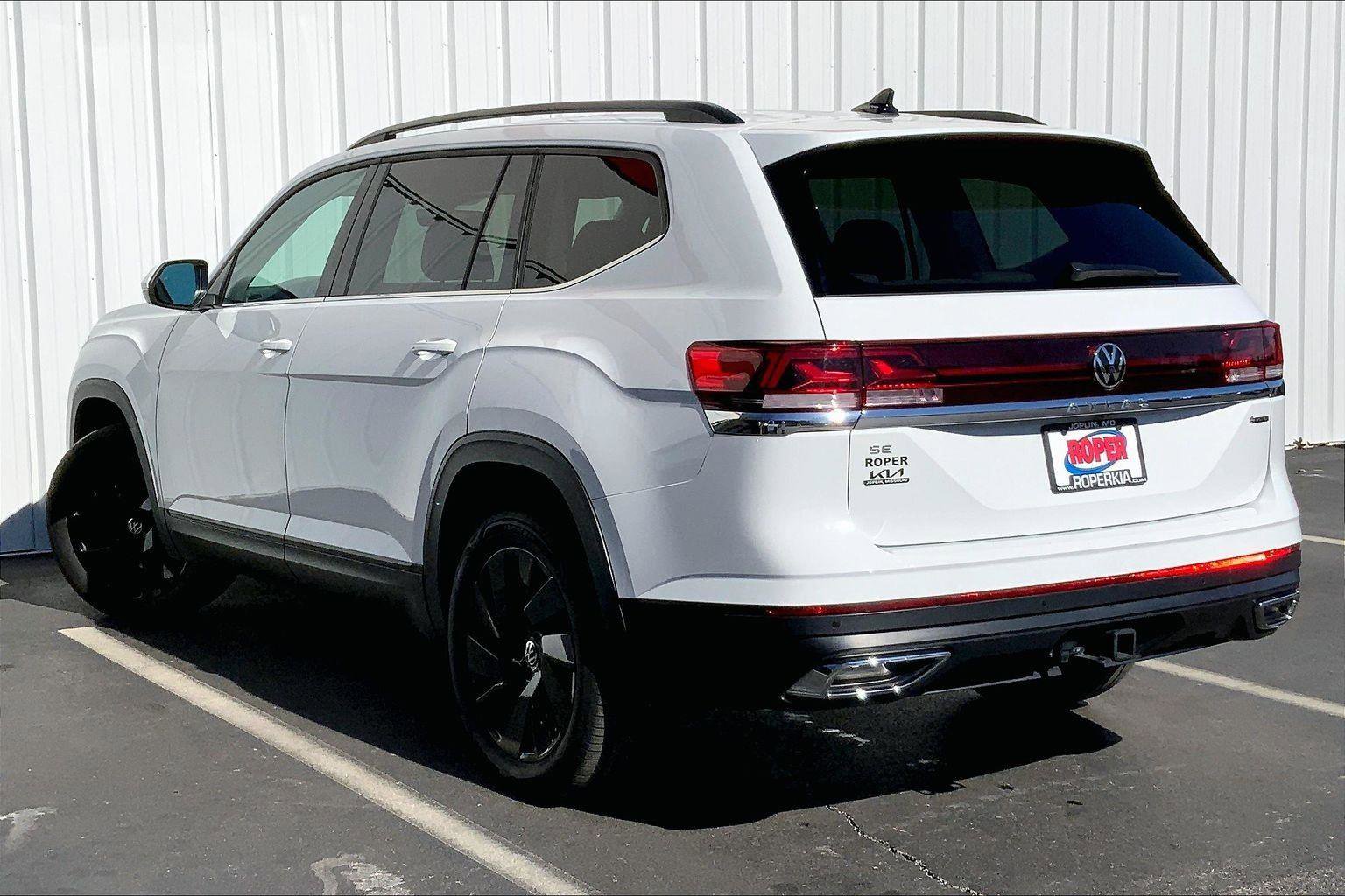 Used 2024 Volkswagen Atlas SE image 9