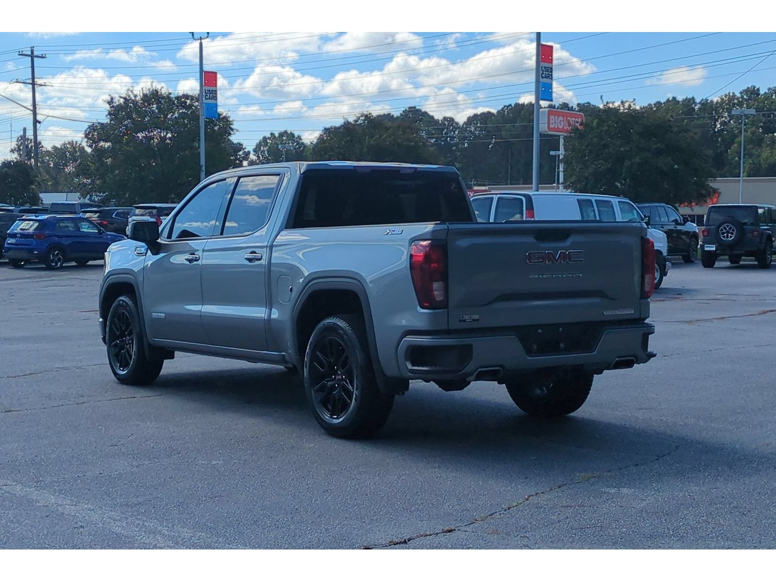 Used 2023 GMC Sierra 1500 Elevation w/ X31 Off-Road Package AWD/4WD image 7