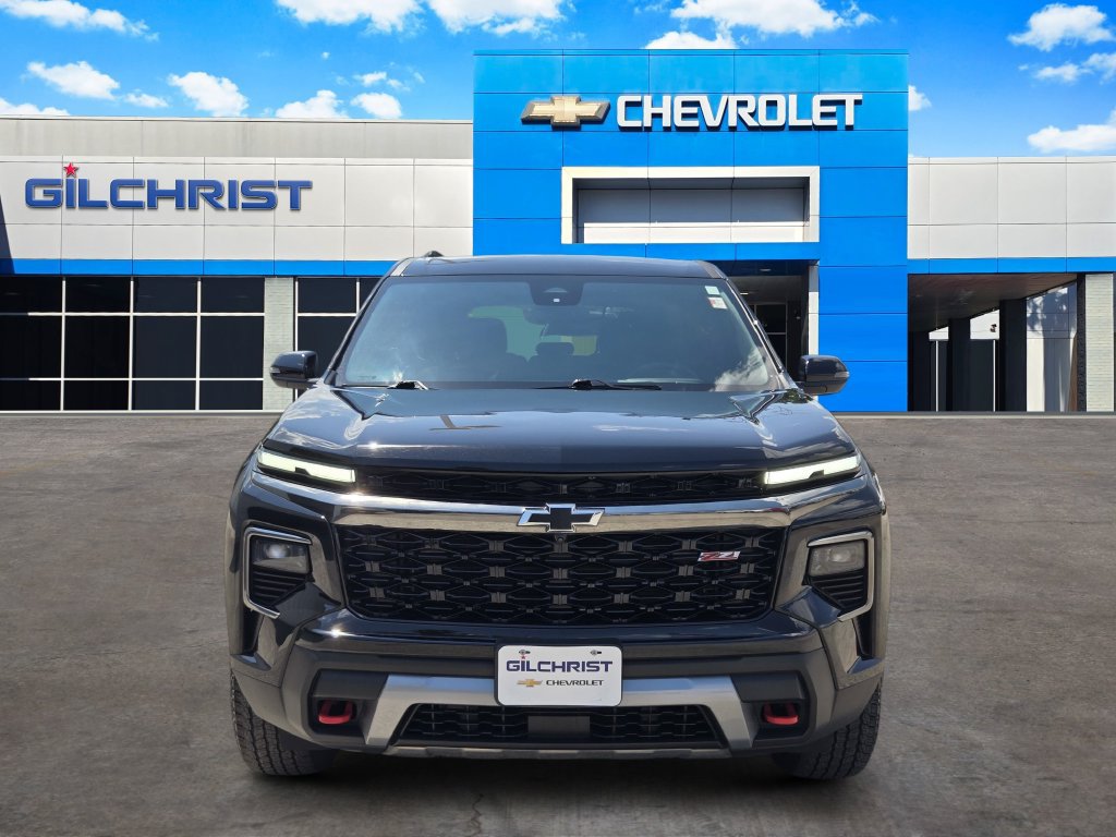 Used 2024 Chevrolet Traverse Z71 AWD/4WD image 2