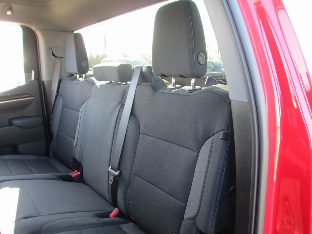 New 2026 GMC Sierra 1500 SLE image 13