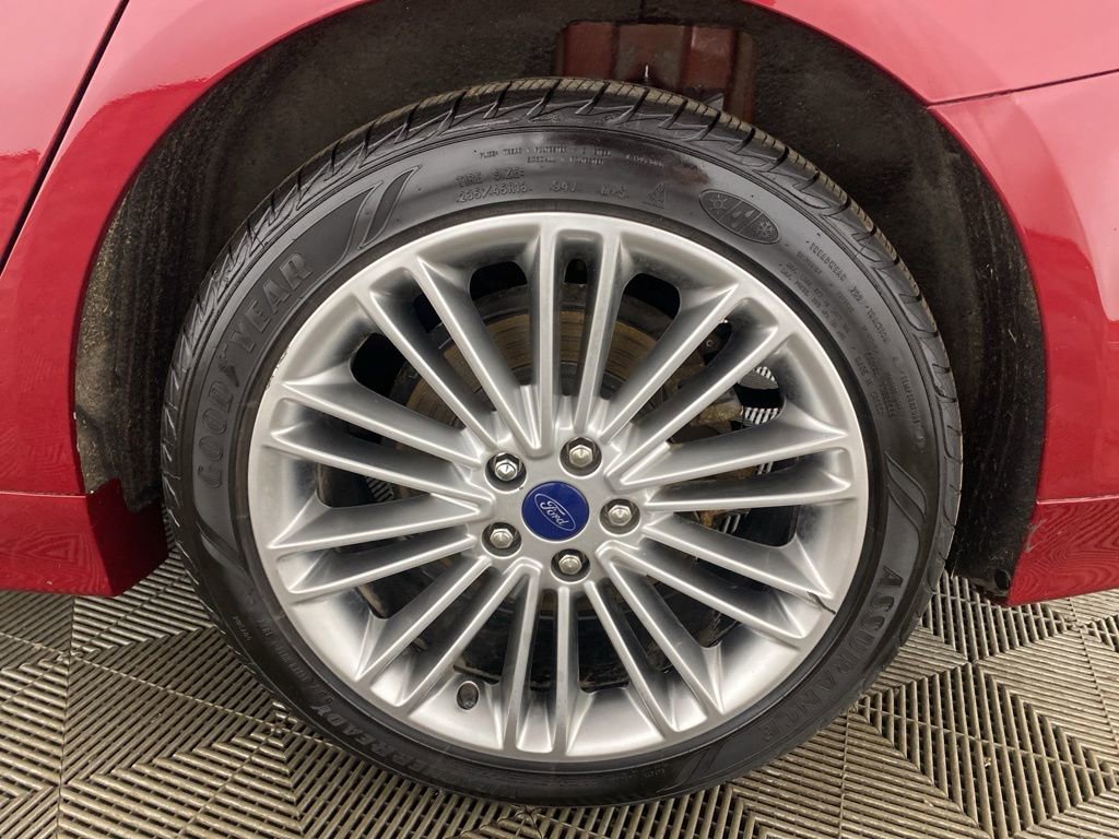 Used 2016 Ford Fusion SE w/ Equipment Group 202A image 23