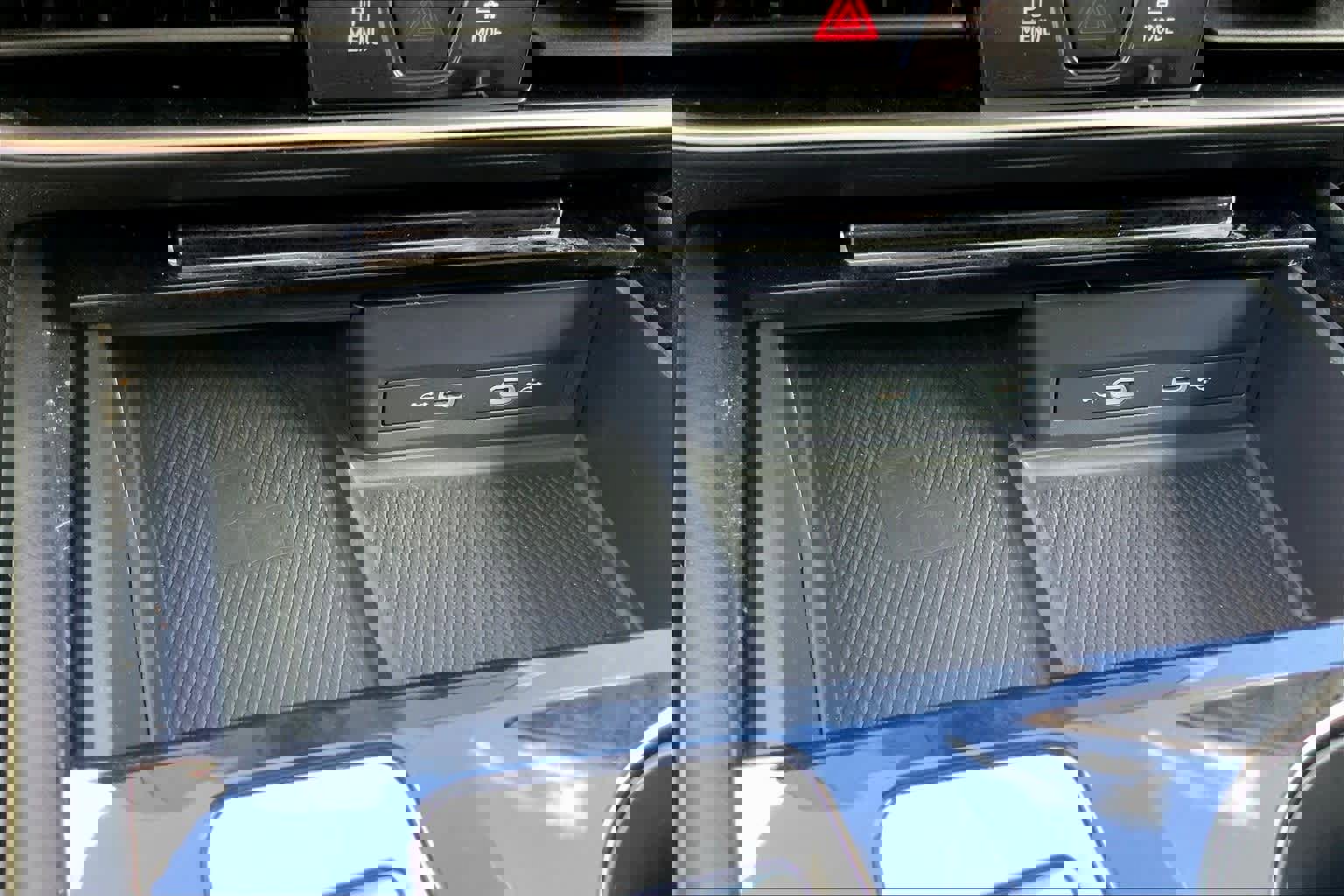 Used 2024 Volkswagen Atlas SEL Premium R-Line image 35