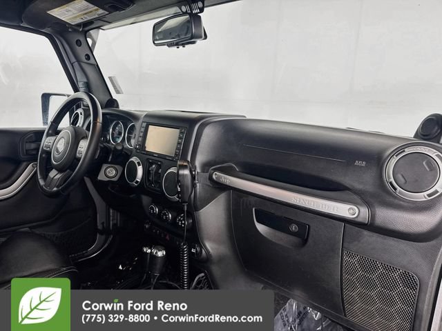 Used 2014 Jeep Wrangler Unlimited Rubicon w/ Connectivity Group AWD/4WD image 29