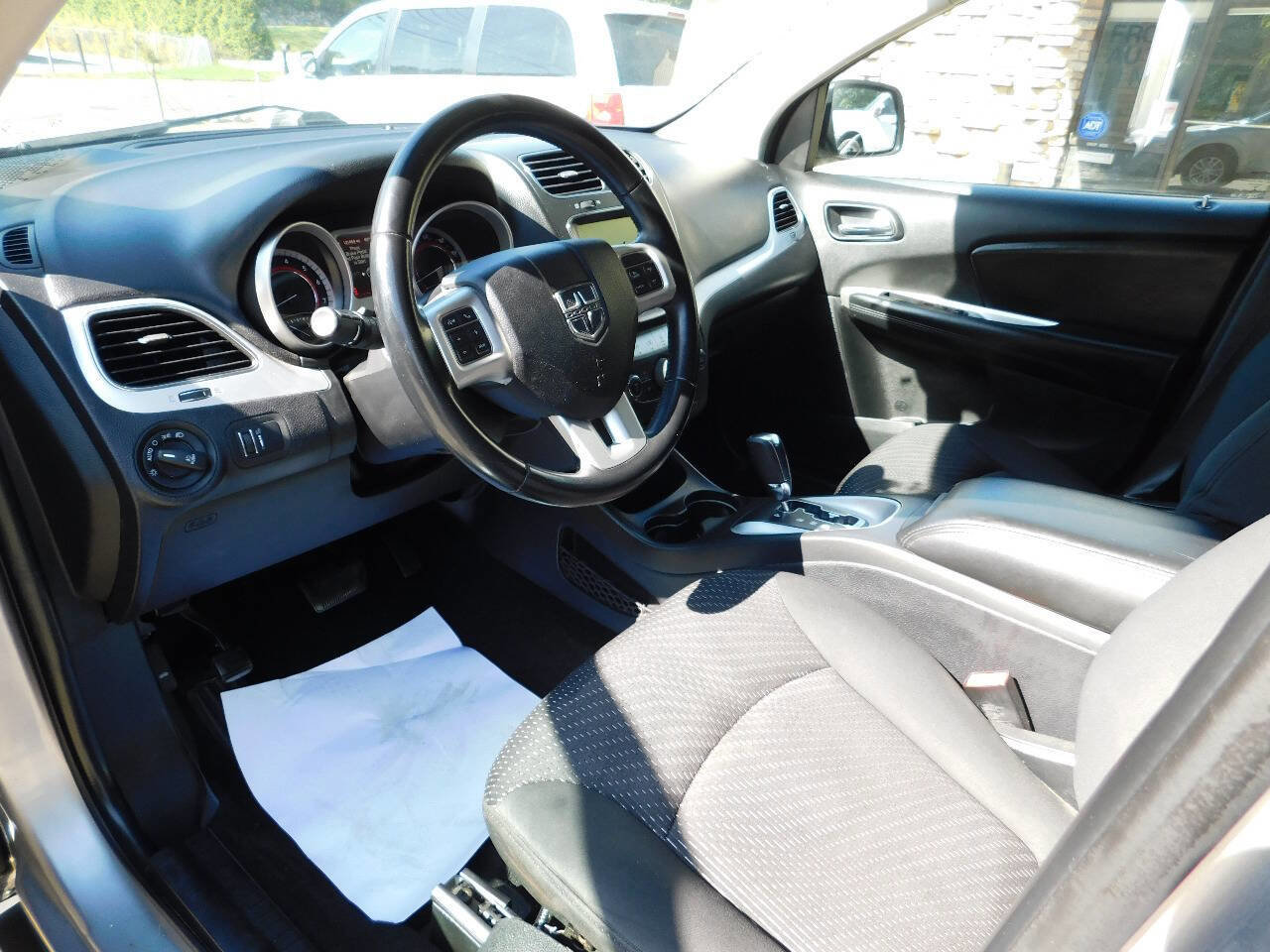 Used 2017 Dodge Journey SXT w/ Safe & Sound Group image 13