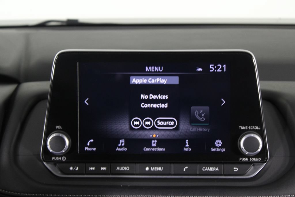 Certified 2025 Nissan Rogue SV FWD image 9