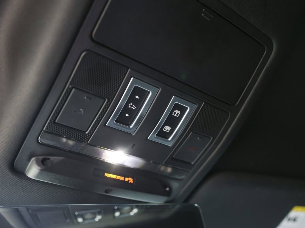 Used 2022 Land Rover Defender 90 V8 image 28