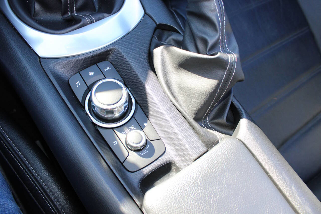 Used 2017 FIAT 124 Spider Lusso image 27