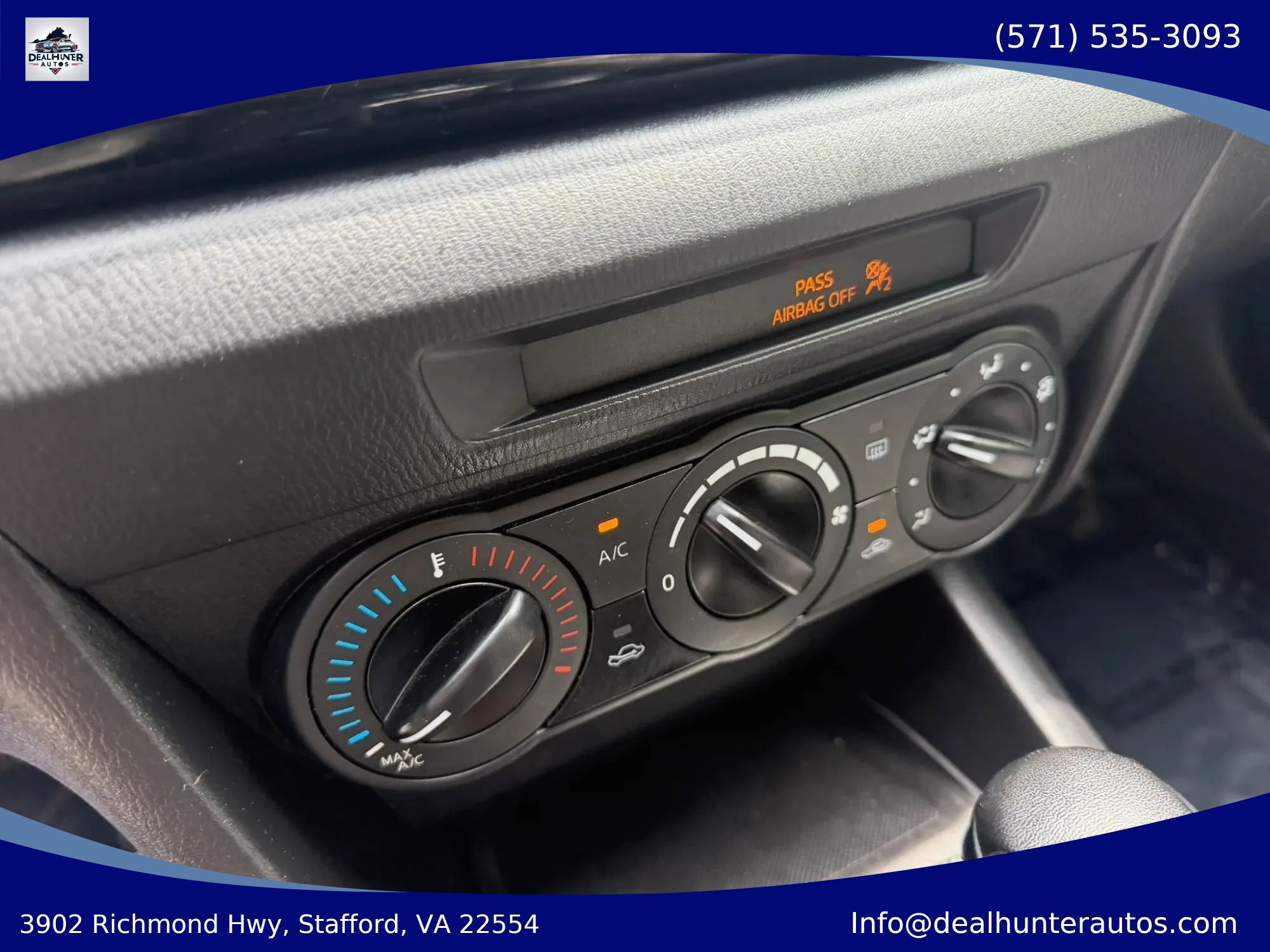 Used 2014 MAZDA MAZDA3 i Sport FWD image 23