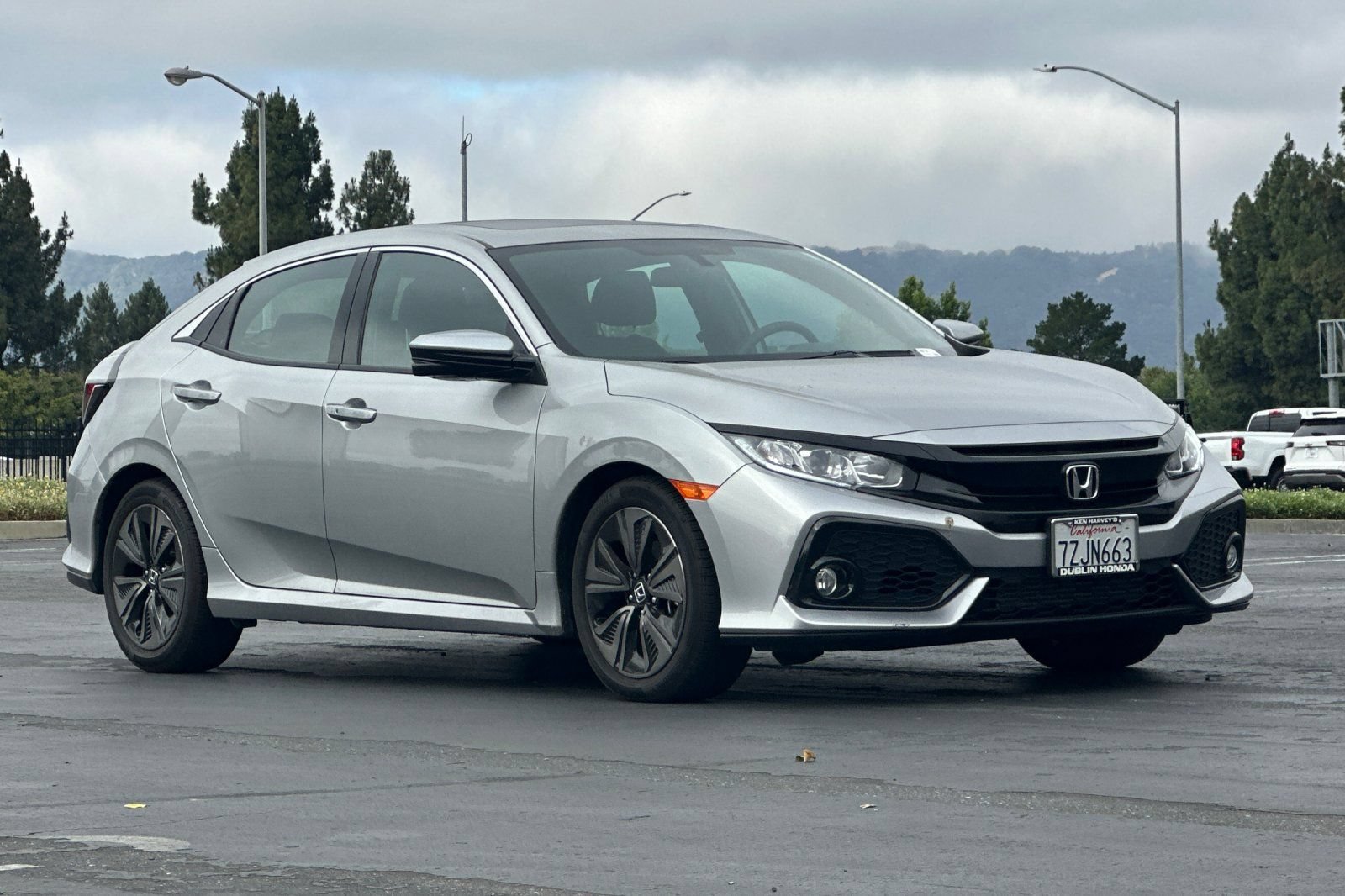 Used 2017 Honda Civic EX image 2
