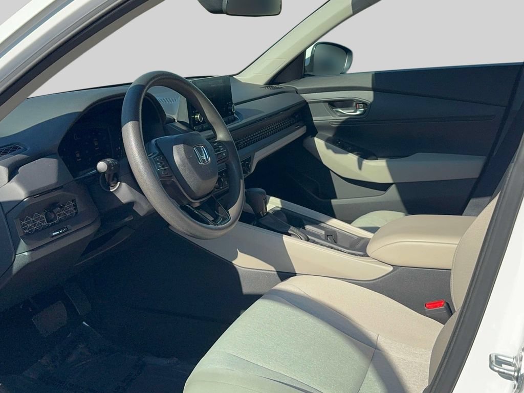 Certified 2023 Honda Accord LX image 10