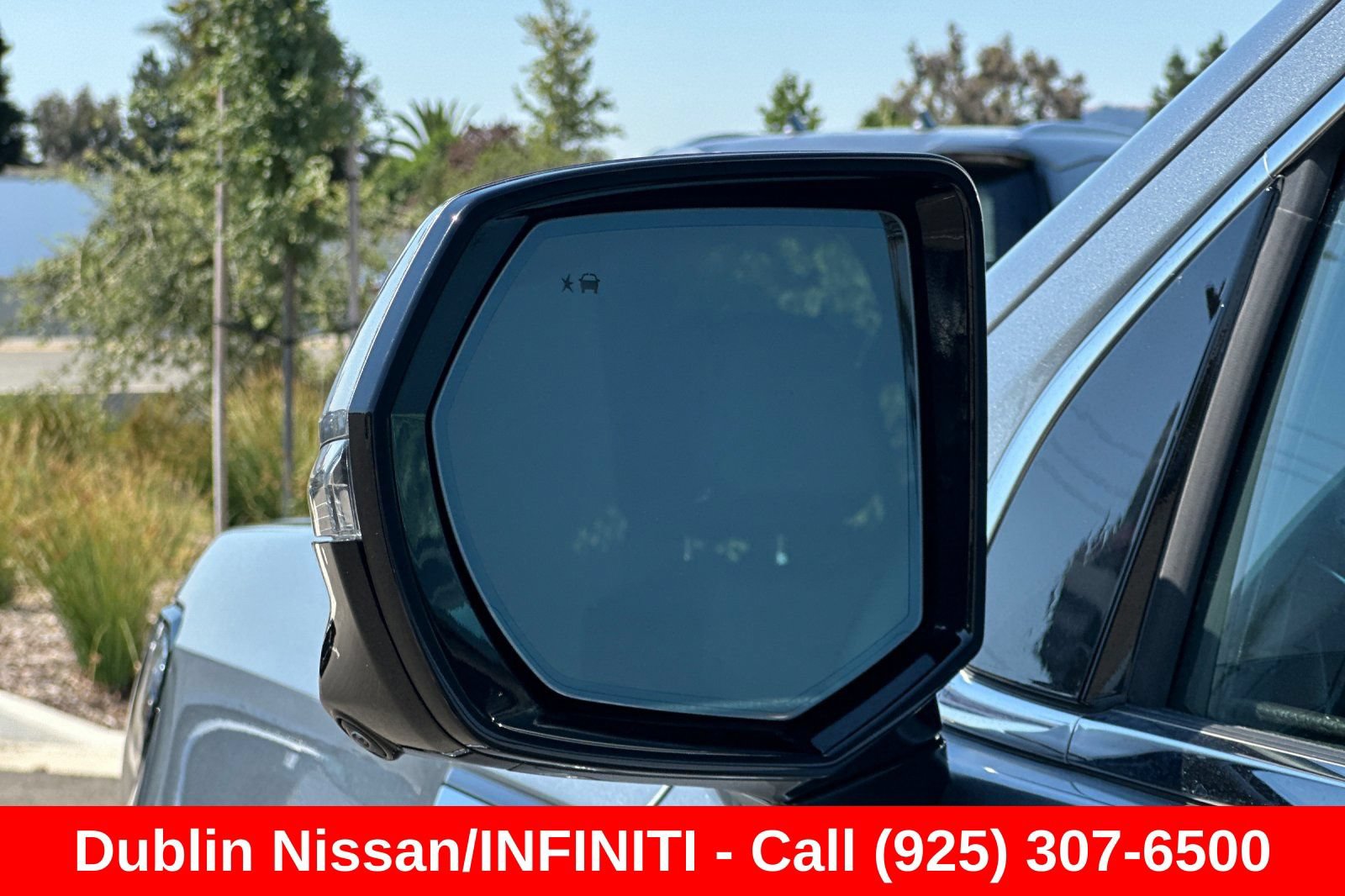 Used 2025 GMC Yukon XL Denali AWD/4WD image 54