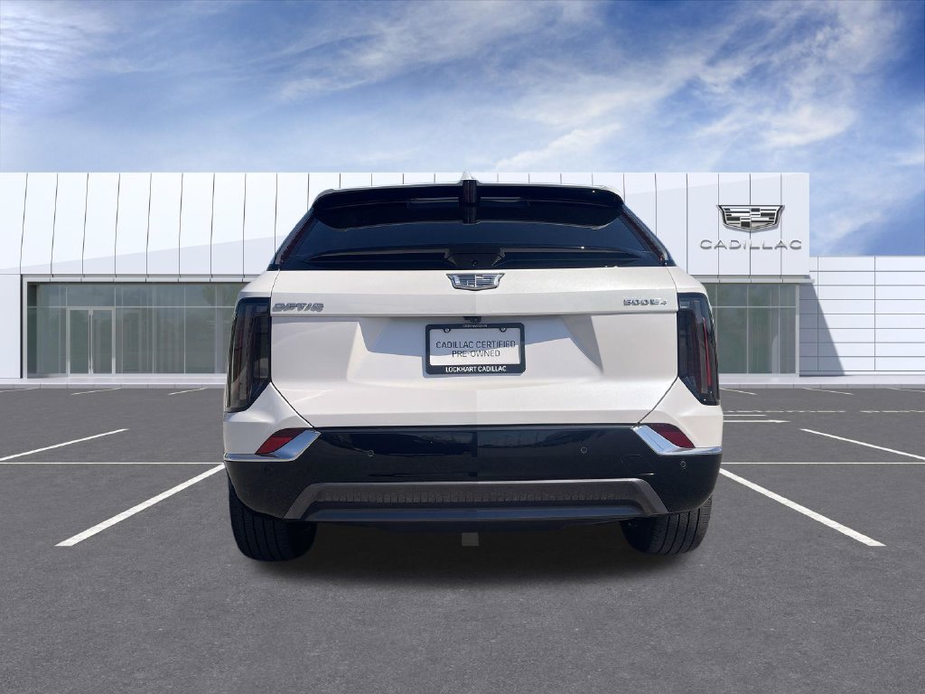 Certified 2025 Cadillac Optiq Luxury 2 w/ LPO, Floor Liner Package AWD/4WD image 7