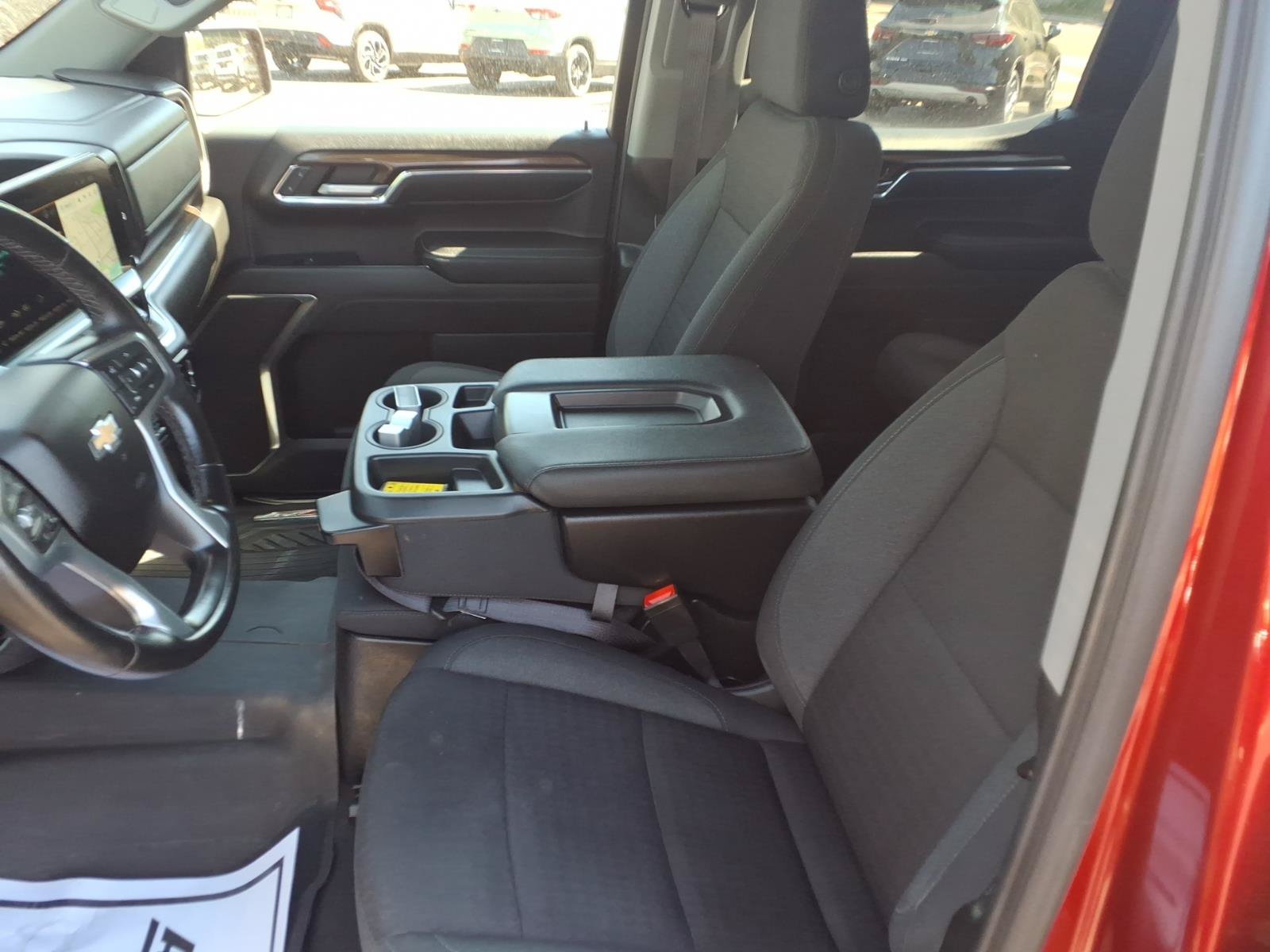 Used 2023 Chevrolet Silverado 1500 LT w/ Z71 Off-Road Package AWD/4WD image 12