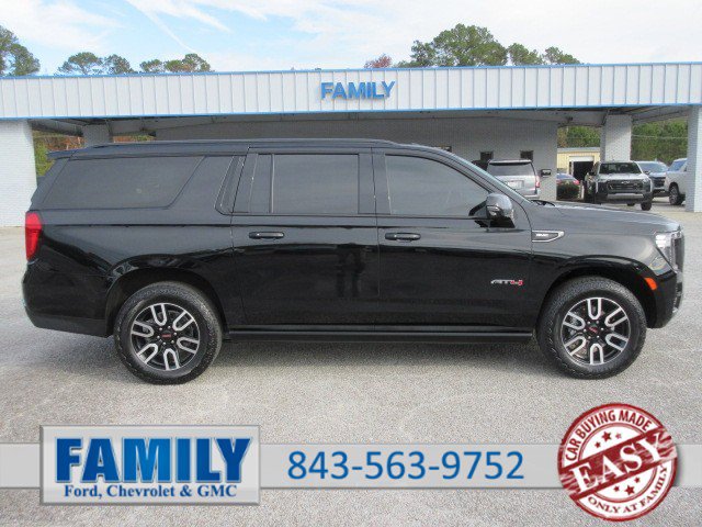 Used 2023 GMC Yukon XL AT4 w/ AT4 Premium Package image 1