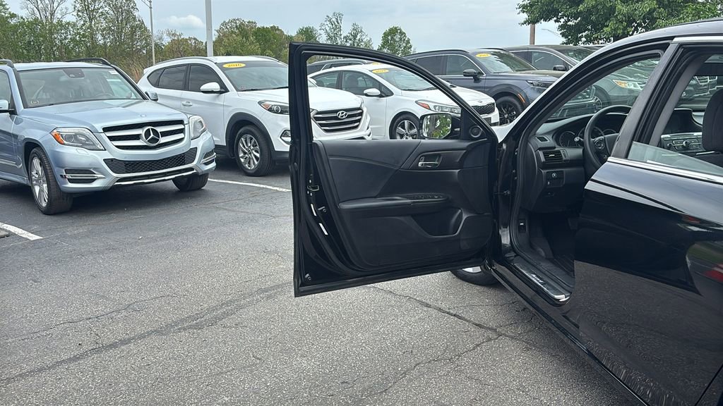 Used 2014 Honda Accord EX image 11