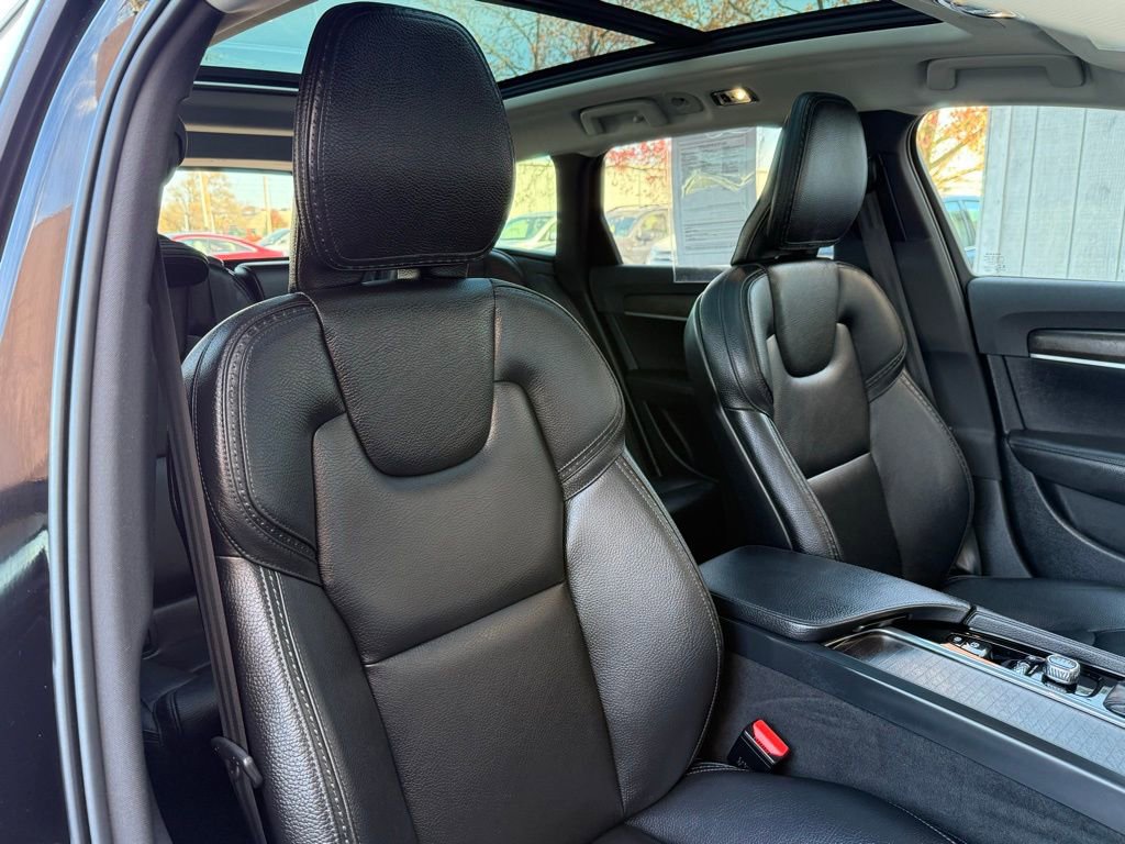 Used 2020 Volvo V90 T6 Cross Country w/ Protection Package Premier AWD/4WD image 26