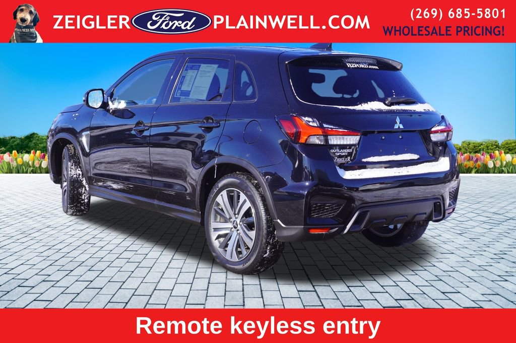 Used 2024 Mitsubishi Outlander Sport SE image 2