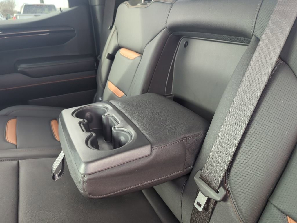 Used 2024 GMC Sierra 1500 AT4 w/ Technology Package image 25