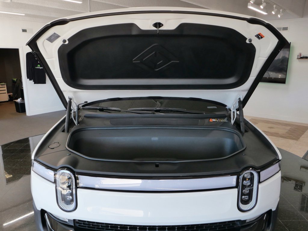 Used 2022 Rivian R1T Adventure image 24