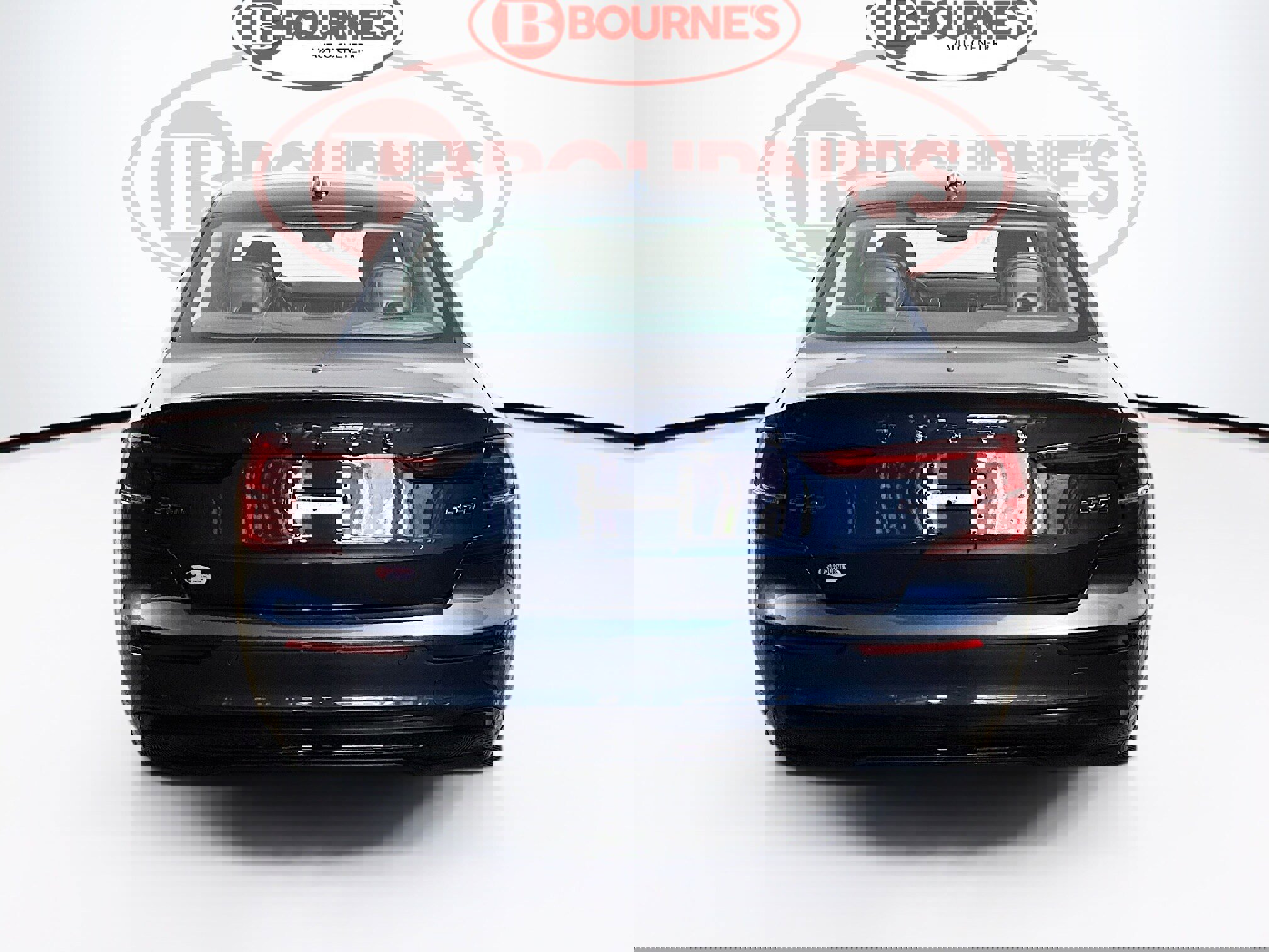 Used 2024 Volvo S60 B5 Core image 9