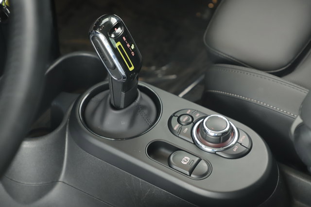 Used 2023 MINI Cooper SE image 15