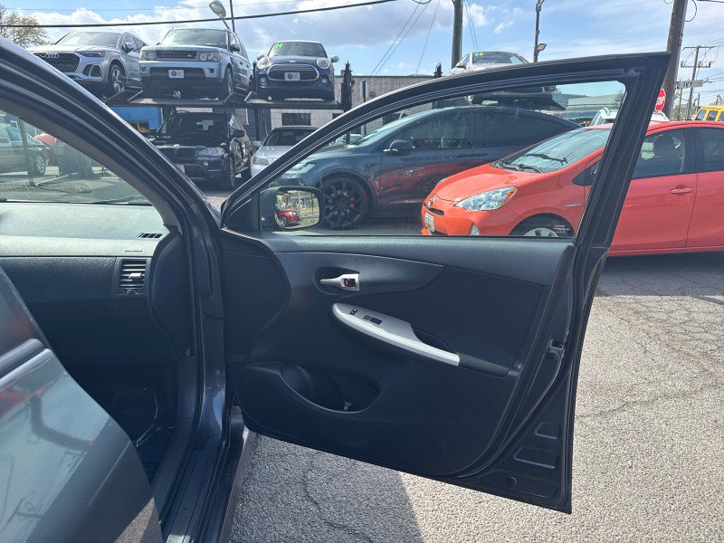 Used 2011 Toyota Corolla S FWD image 11