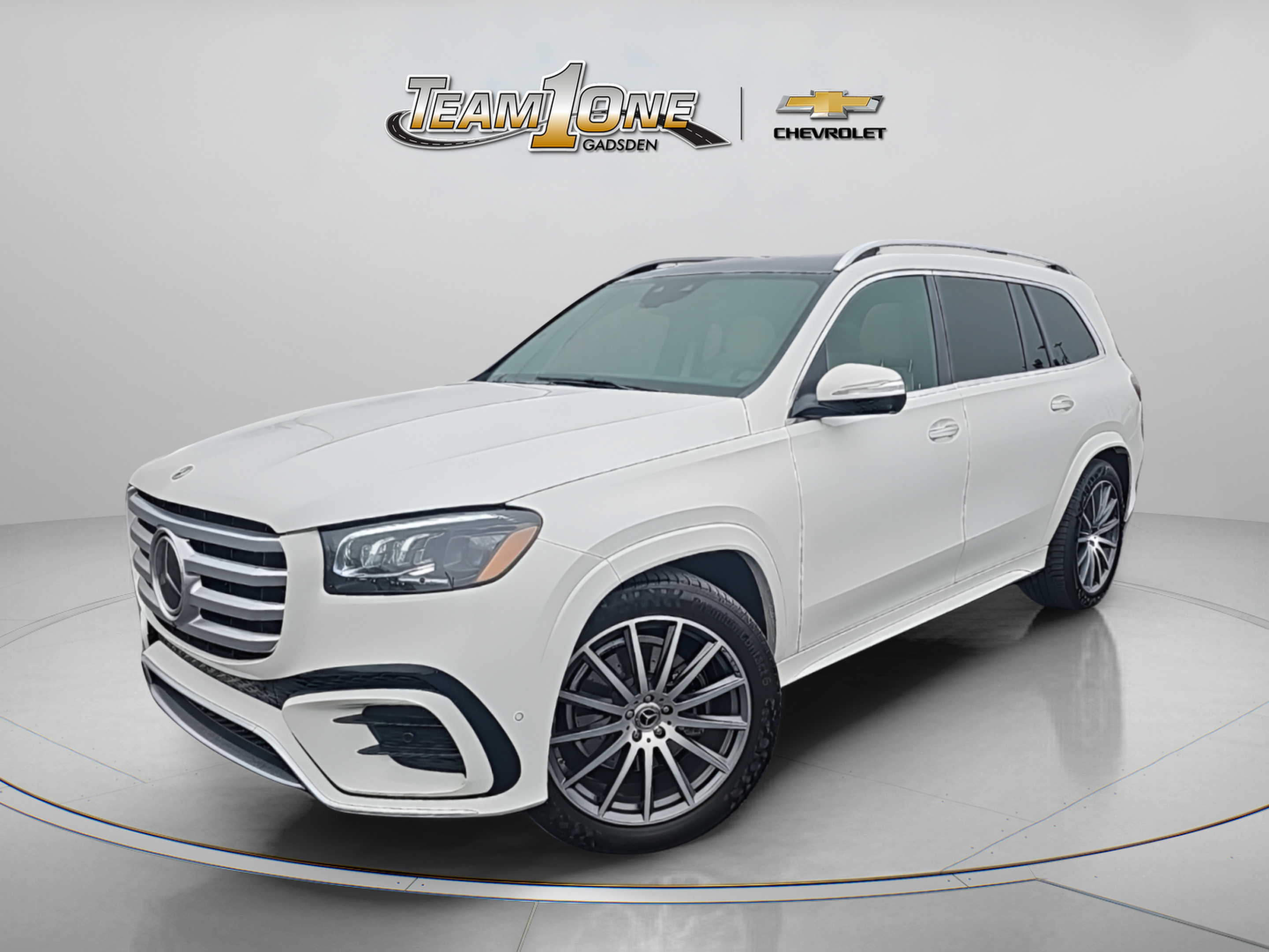 Used 2024 Mercedes-Benz GLS 450 4MATIC image 4
