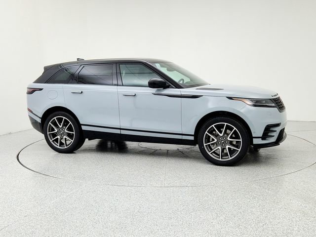 New 2026 Land Rover Range Rover Velar Dynamic SE image 3