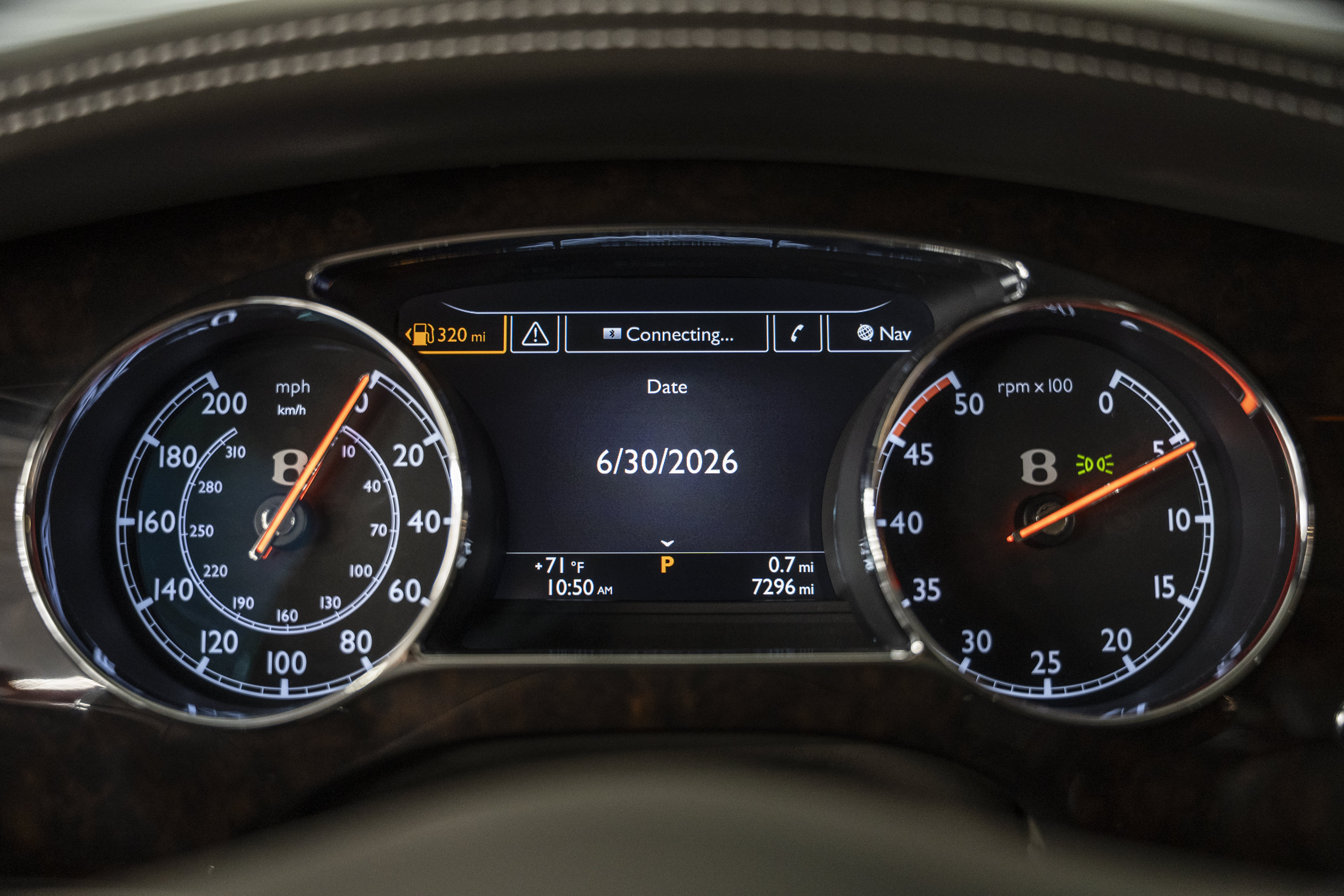 Used 2013 Bentley Mulsanne RWD image 46