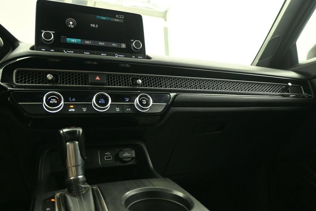 Used 2023 Honda Civic Sport image 18