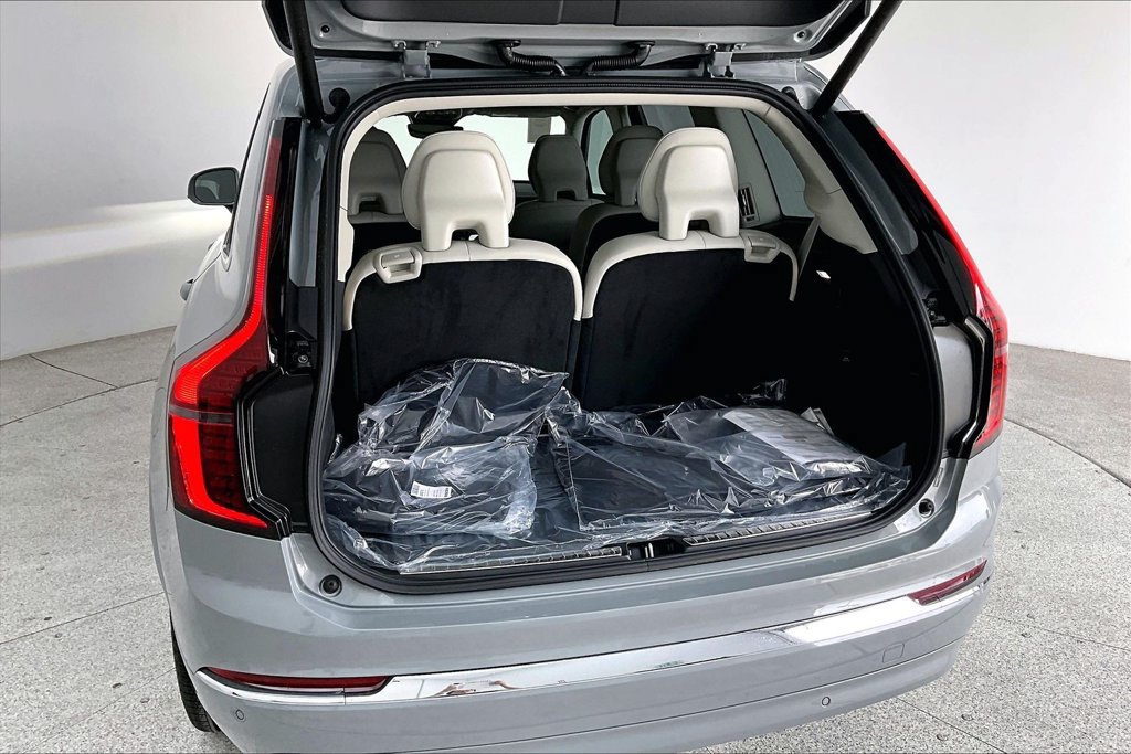 New 2026 Volvo XC90 B6 Ultra w/ Protection Package AWD/4WD image 32