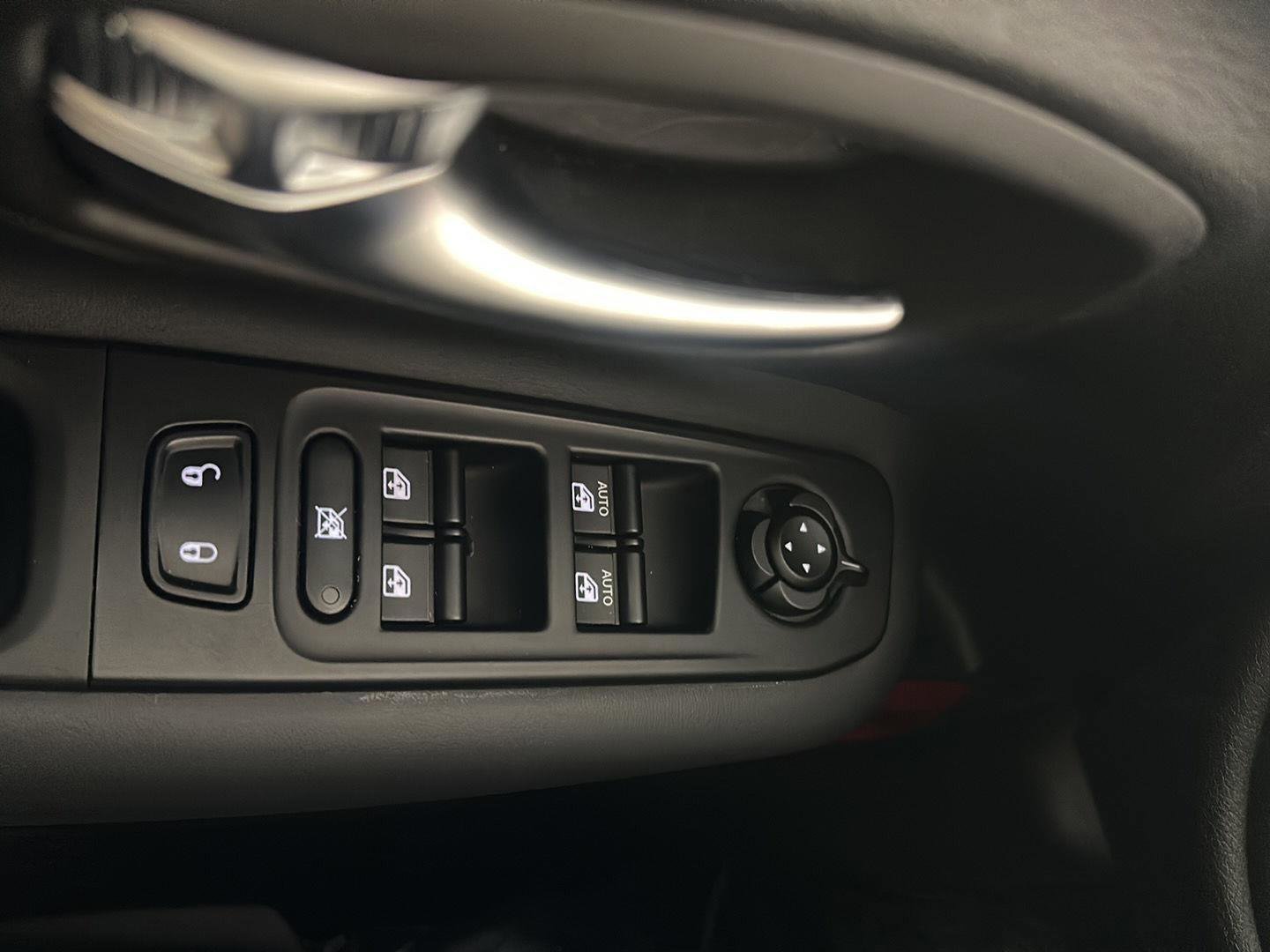 Used 2022 Jeep Renegade Latitude image 10