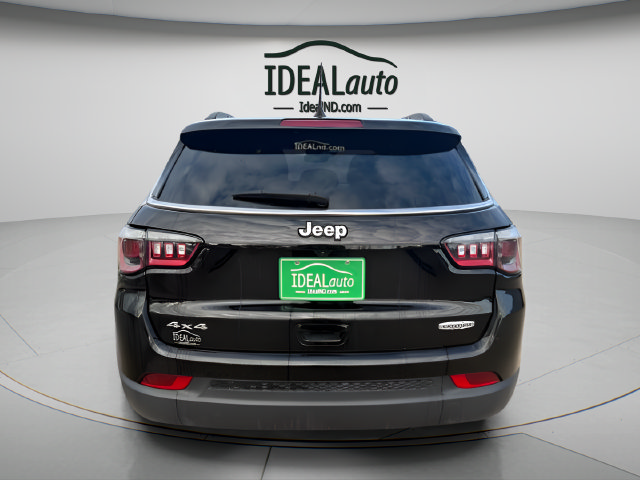 Used 2024 Jeep Compass Latitude AWD/4WD image 4