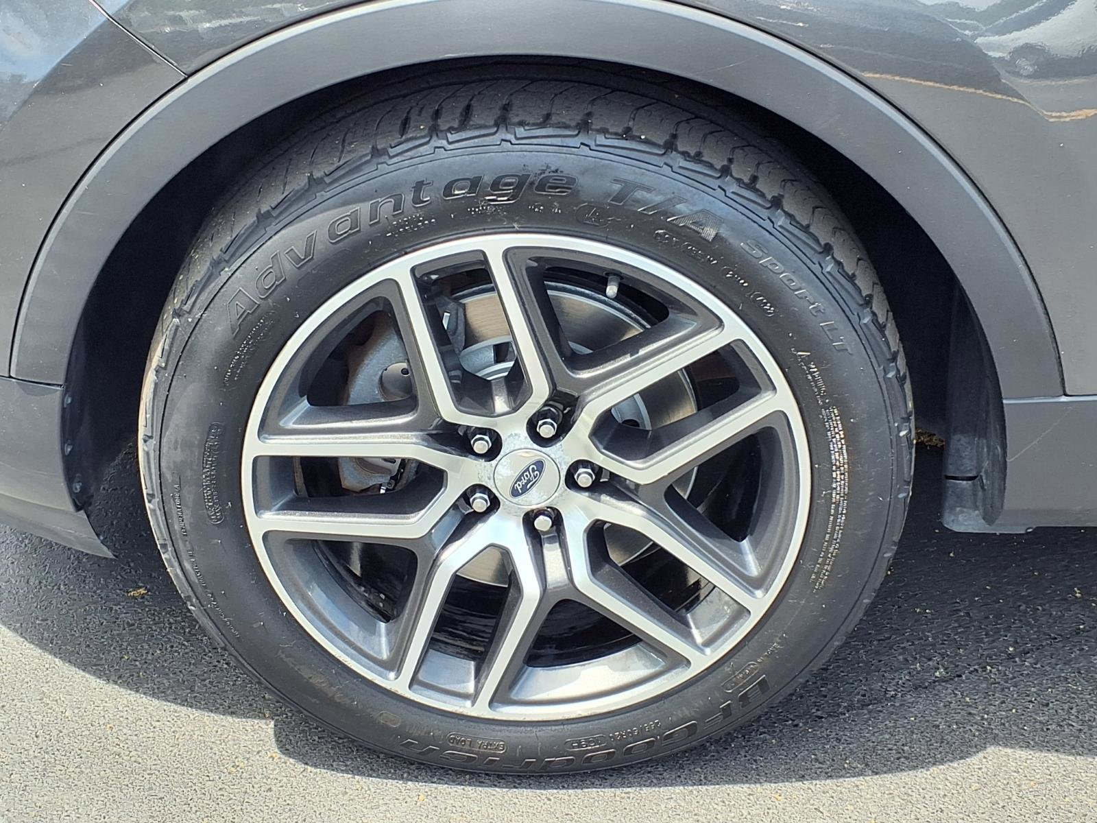 Used 2019 Ford Explorer Sport AWD/4WD image 32