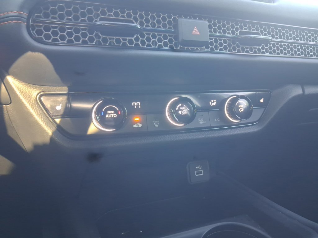 Used 2025 Honda HR-V Sport image 25